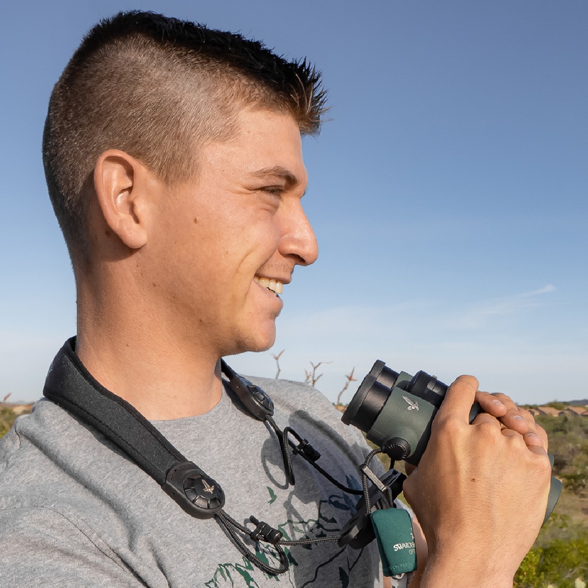 SwarovskiOptik's tweet image. @benknoot: “I was enjoying watching the female as she sat on her nest when all of a sudden, she opened one of her eyes...
I felt as though we had connected.”

We reveal why our binoculars are so perfect for #generationnature: swarop.tk/rzz

#onewithnature