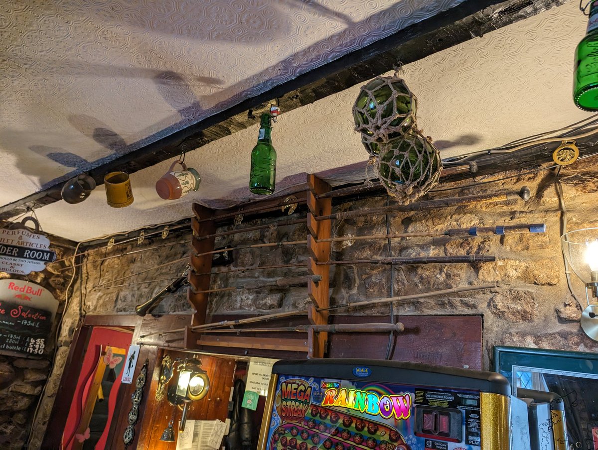 PubsCymru's tweet photo. #SunInn rebuilt in 1847 by one #JohnThomas for a grand total of £63.00
#StFlorence #Pembrokeshire https://t.co/6cnXP2HiTe