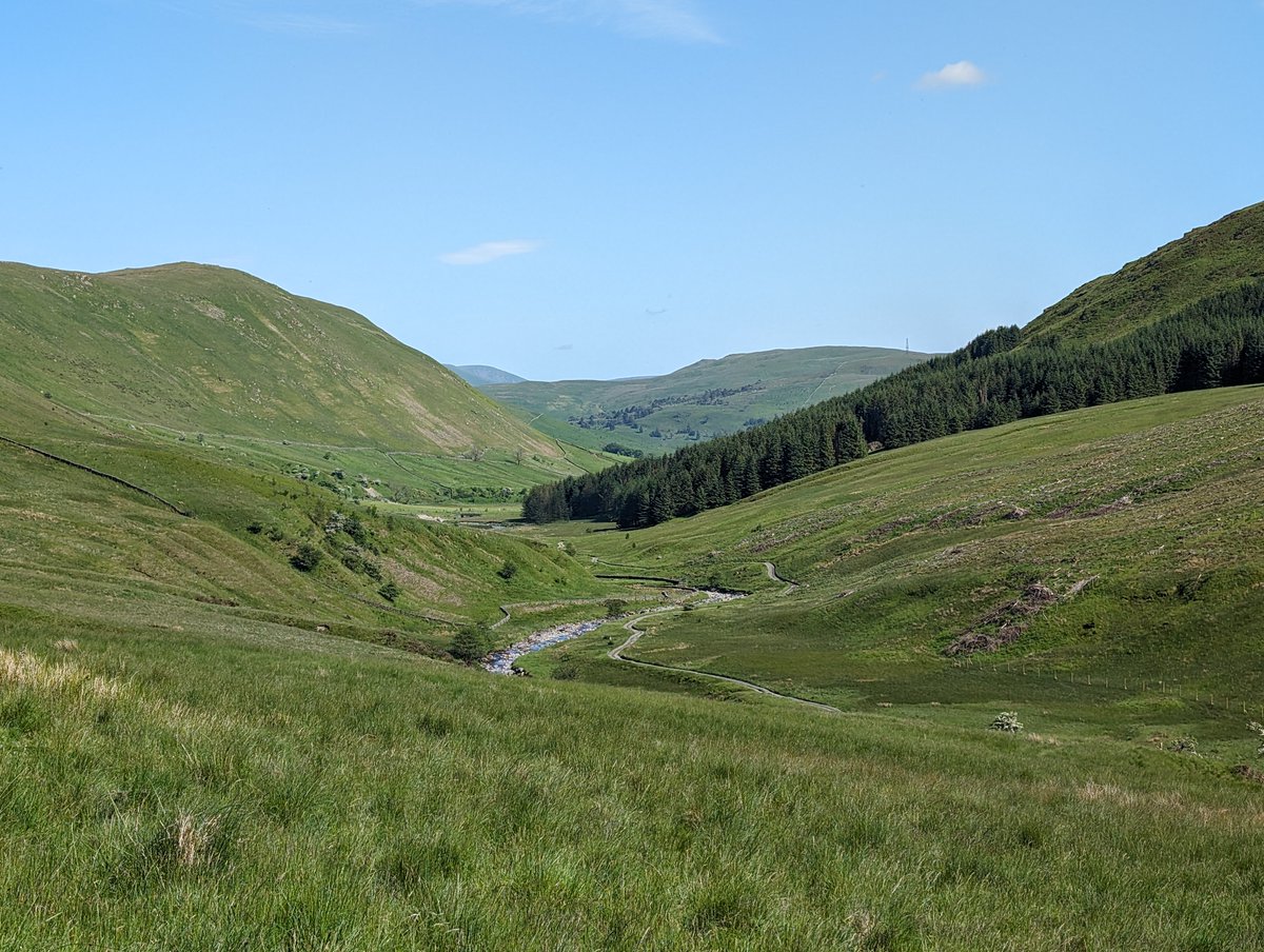Lakeuk tweet picture