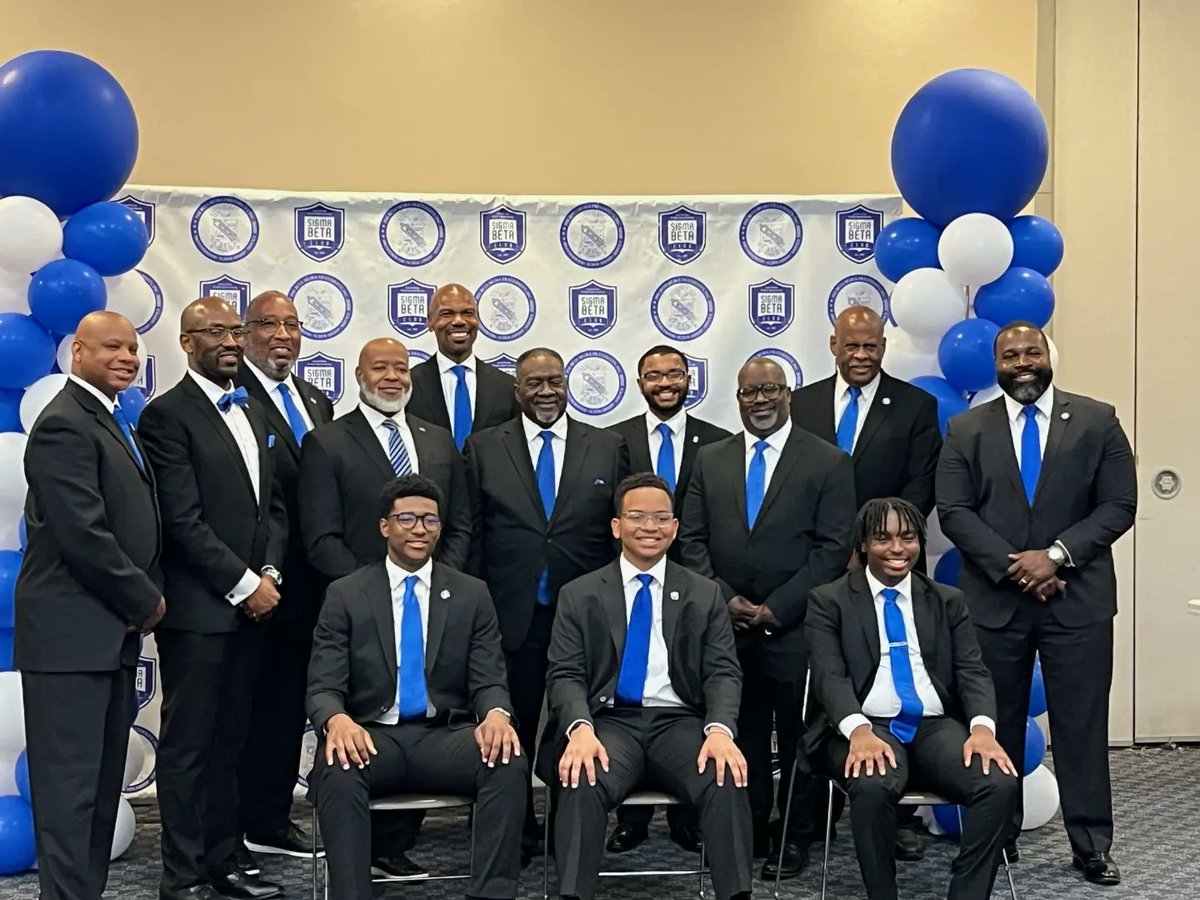 ArlingtonSigmas's tweet photo. Thank you to the Arlington Sigma's for an amazing event celebrating the Sigma Beta Club. For more information on our youth male mentorship program: https://t.co/CpdB1mmfZu

#SBC1950 #SigmaBetaClub #PBS1914 #ArlingtonSigmas #IotaMuSigma https://t.co/pUjjIyjvTx