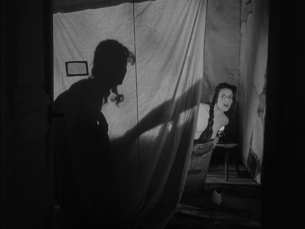RachelMyGod's tweet photo. #TopMayo #TopCine #Top4
1. The shadow box (Paul Newman, 1980)
2. Song of the exile (Ann Hui, 1990)
3. Not wanted (Elmer Clifton, Ida Lupino, 1949)
4. Bara en mor (Alf Sjöberg, 1949) https://t.co/HQKWTKlWEK