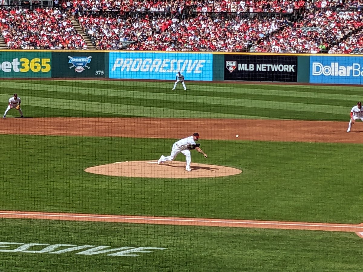gfrommy's tweet photo. Baseball ⚾ #guardians https://t.co/6fmYq69tN4