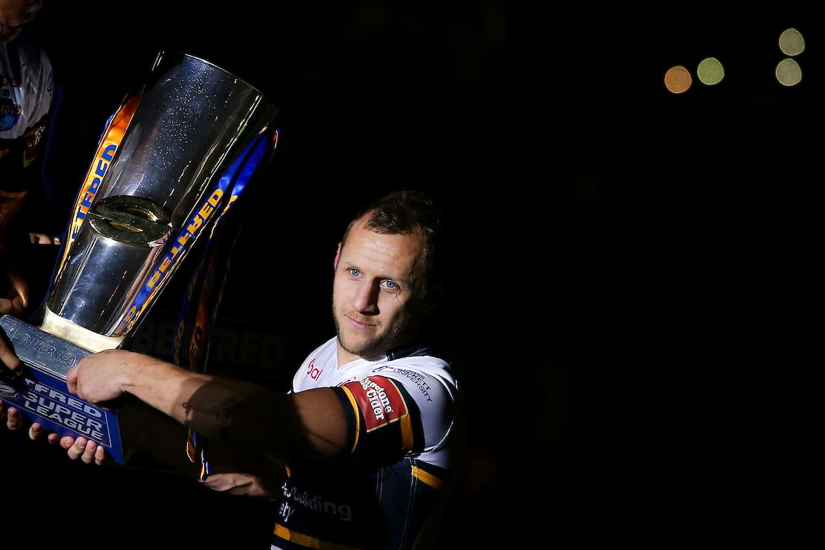 It's with great sadness we learn of Rob Burrow's death.

Everyone from Keighley Cougars would like to extend our best wishes to his family, friends, team mates and the wider Rugby League community.

Rob will always be a true inspiration to the MND dommunity and Rugby League.