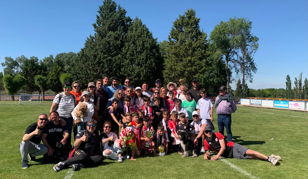 #CyDLBB Torneo <a href="/coparioseco/">Copa Internacional Rioseco Caramanzana 2025</a>

🏟️ Medina de Rioseco 

Entrega de trofeos:

-🏆 Subcampeones del Torneo en categoría Benjamín
-🏆 Mejor jugador benjamín, para Jose Antonio Llanos
-🏆 Mejor portero benjamín, para Pablo Palacios

Enhorabuena a todos por el gran torneo realizado 👏👏💪