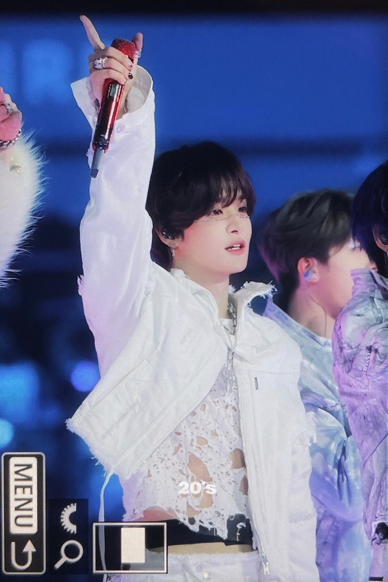 20's (@twenties_jh) on Twitter photo 