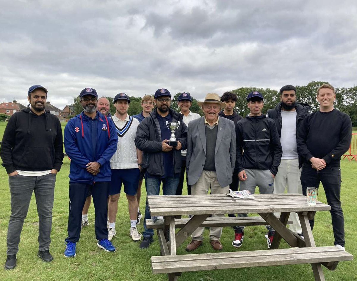 Huge congratulations to our 5ths - Division Champions 2023 - seen here with Club Chairman Derek Steward who presented them with their trophy yesterday. 🏆 #lovecricket