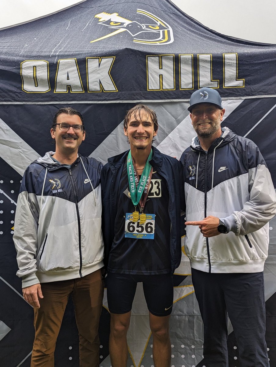 OHXC_OHTF's tweet photo. 🚨🏅ALL STATE PODIUM🏅🚨
⏱️NEW PROGRAM RECORD ⏱️
After posting 1:54 4x8 split in horrible conditions Senior Owen Jackson moves up 18 spots on his seed to take 5th in 1600 in a NEW Program Record 4:16! 60 second last lap to go 12 to 5
#BeUncommon
#DoWhatWeDo
#OneClassFight https://t.co/sbPUsGmY8S