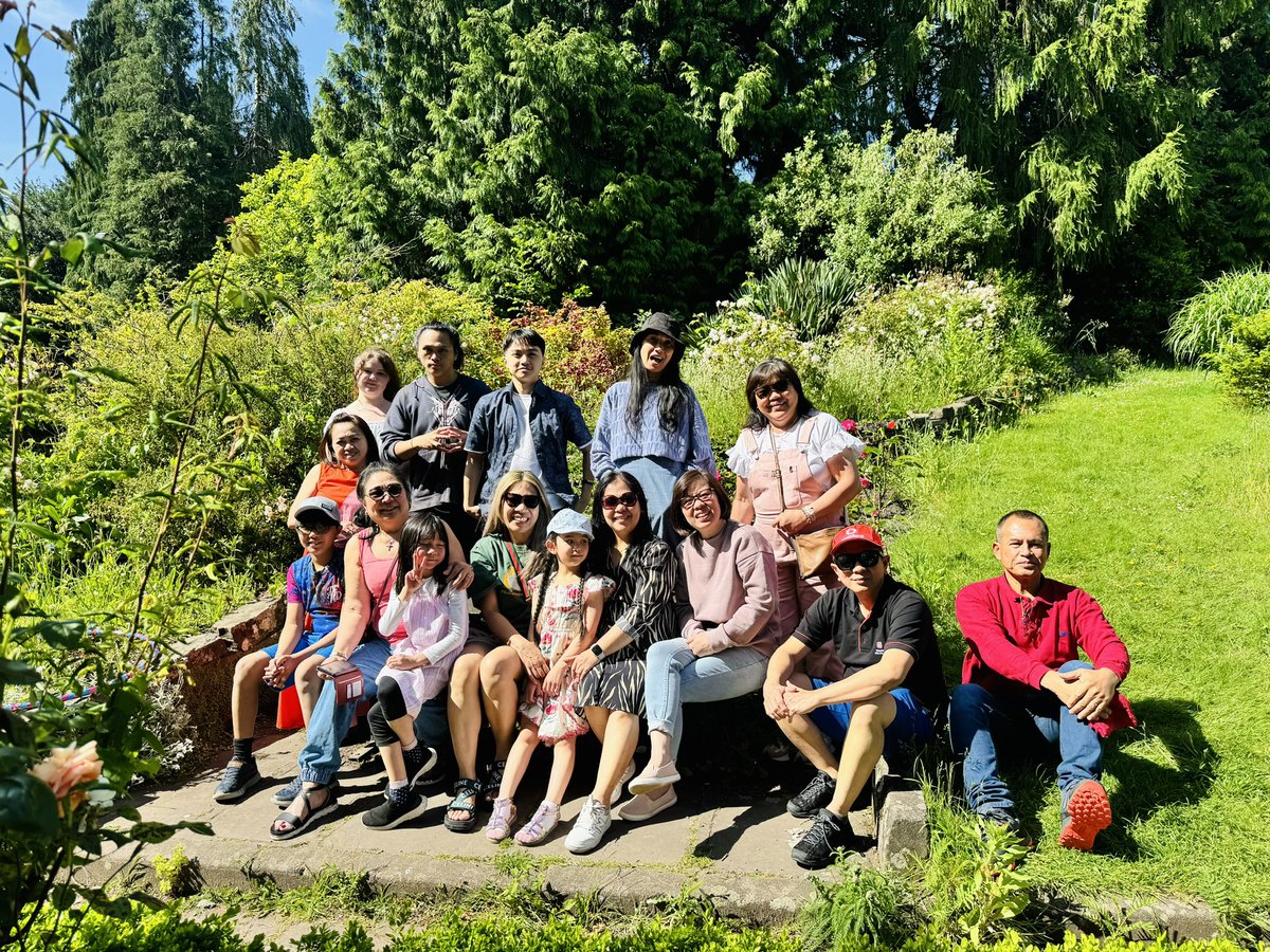BethyCanabe's tweet photo. 23 years working for the NHS, Thanksgiving mass, visit to a nursing home and a picnic. Well done 1st cohort of Filipino nurses for ABUHB, I’m proud to be one of them ❤️🎉🎉🎉 https://t.co/qu8KrXAFfK