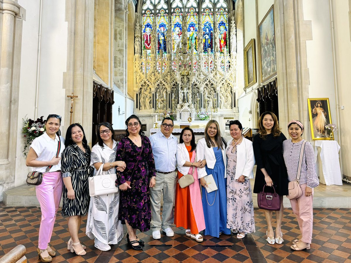 BethyCanabe's tweet photo. 23 years working for the NHS, Thanksgiving mass, visit to a nursing home and a picnic. Well done 1st cohort of Filipino nurses for ABUHB, I’m proud to be one of them ❤️🎉🎉🎉 https://t.co/qu8KrXAFfK