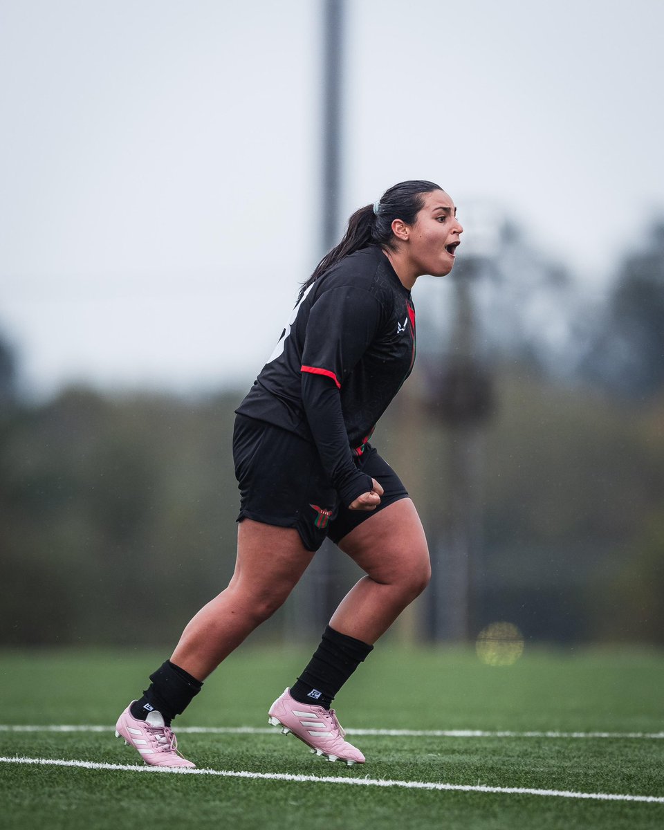 femeninoCABR's tweet photo. Segundo tiempo, el resultado va

Boston river 1 - 1 Canadian 

#vamoselboston 🟢🔴 https://t.co/mUxzxYXY42