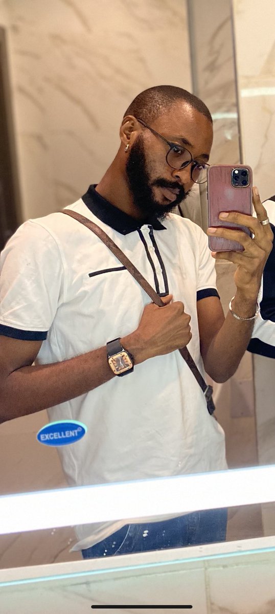 AdebisiBrat's tweet photo. I guess it’s not too late to wish y’all “Happy Month” here. https://t.co/wBA7VL9hTQ