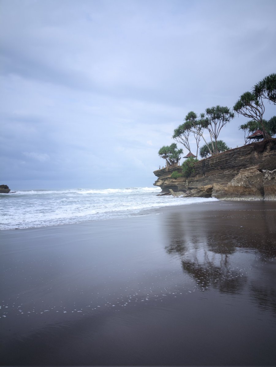 FerryLuthfy's tweet photo. @tanyarlfes Pantai batu hiu.
📸 :  Poco f5 https://t.co/HMw3z932Dz