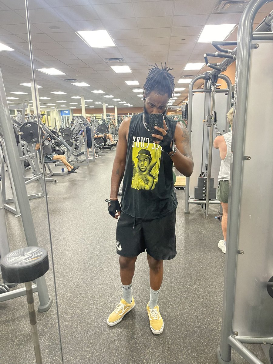 DonLight3000's tweet photo. Light work https://t.co/1oyG2wcdiX