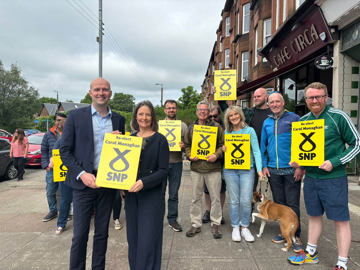 CMonaghanSNP's tweet photo. Great to be joined by @StephenFlynnSNP in Broomhill this morning.
#CafeCirca
#VoteSNP
#GE24 https://t.co/YpghpM5JK8