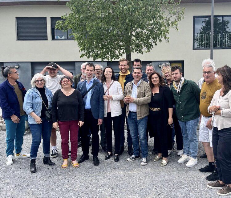 Avec les ardéchois ! Merci pour votre accueil et votre enthousiasme. Dans une semaine, le 9 juin, nous ferons naître un grand espoir. 

🇪🇺❤️‍🔥 #RéveillerLEurope 

@BoudaliKhed <a href="/LaurentUghetto/">Laurent Ughetto</a> <a href="/mjouvet07/">Matthieu Jouvet</a>