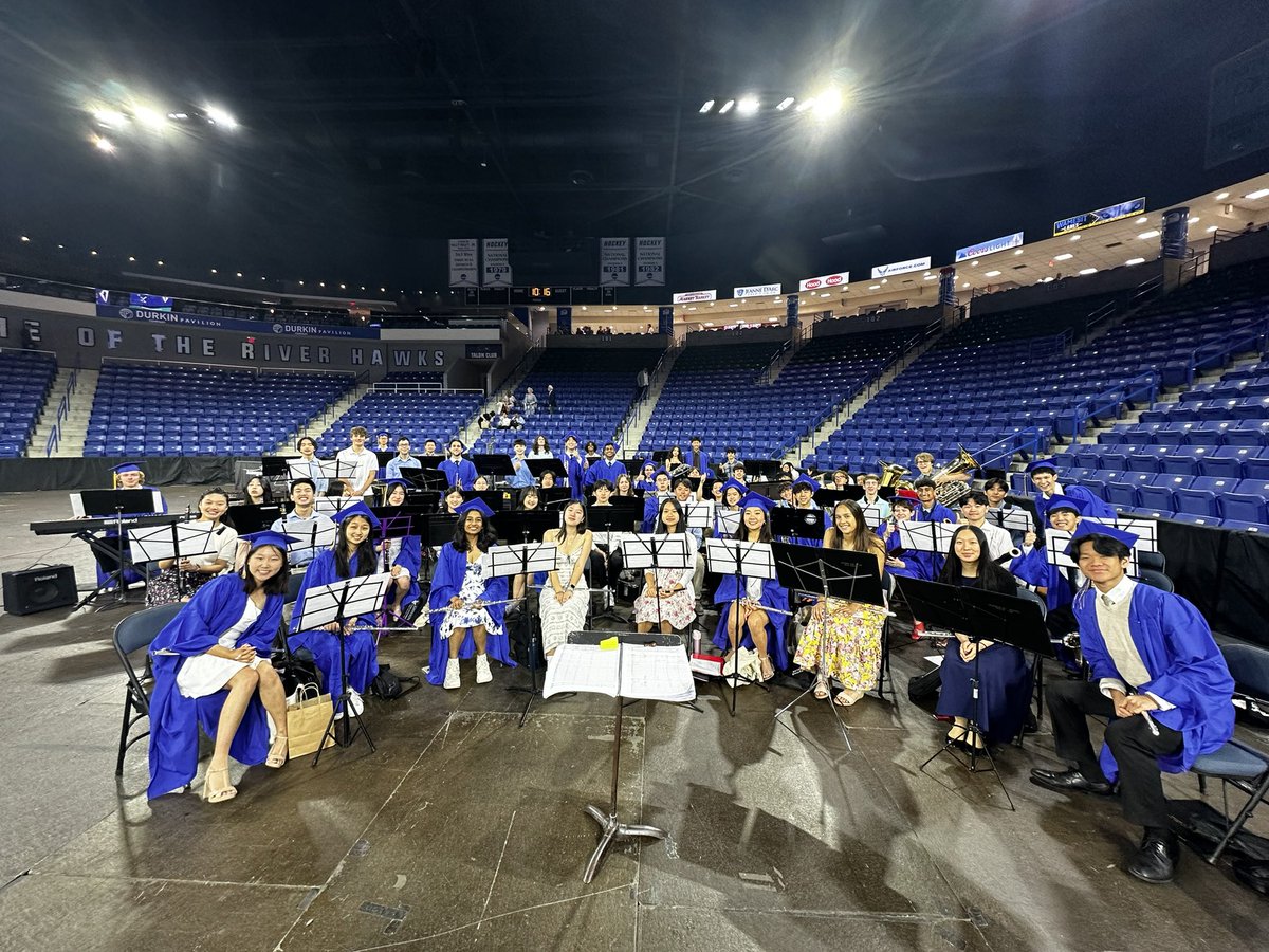 LexPerformArts's tweet image. Congratulations LHS Class of 2024!!!  You are going to change the world!!