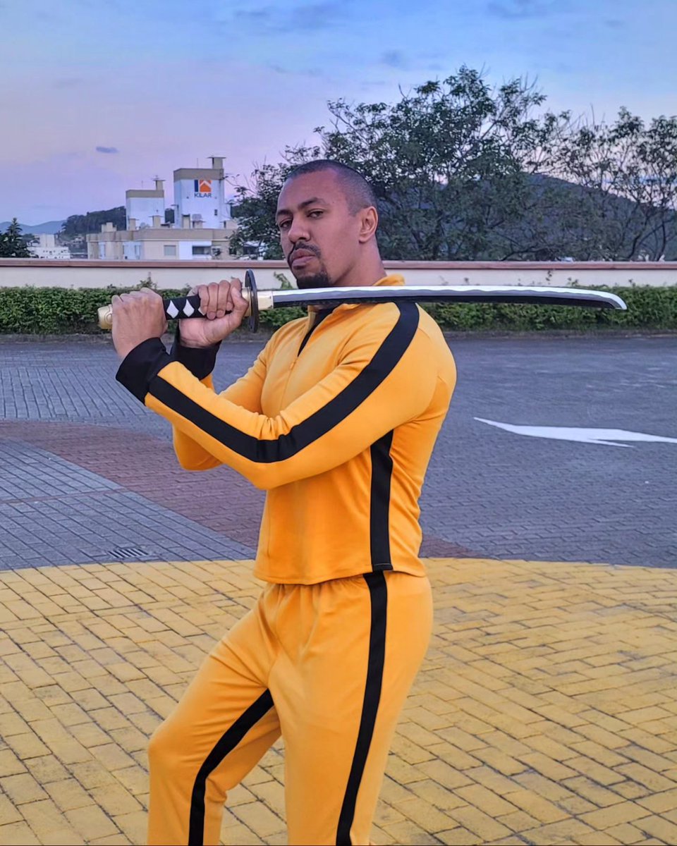 GatoQuantico's tweet photo. Passando pra compartilhar (e pedir uns 🍪) no meu Cosplay (Gender Bender) de "A Noiva" de Kill Bill Volume 1 🥹✨️💛

#cosplay #killbill @cosplayer https://t.co/P46tX6FHTG