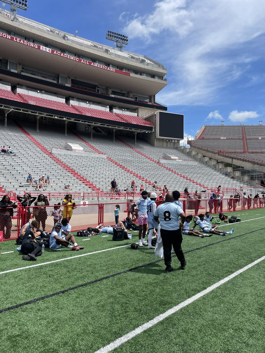 5pAcademy's tweet image. Tough loss in the championship 24-22 
Thank you for having us out @HuskerFootball and @NESELECT7EVEN 

2nd place to finish the year for 14u who had 2 championships and 2 runner ups in 9 tournaments this year.

Our 14u has a bright future!!