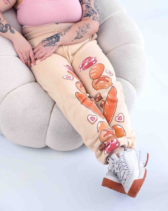 「leg tattoo」 illustration images(Latest｜RT&Fav:50)