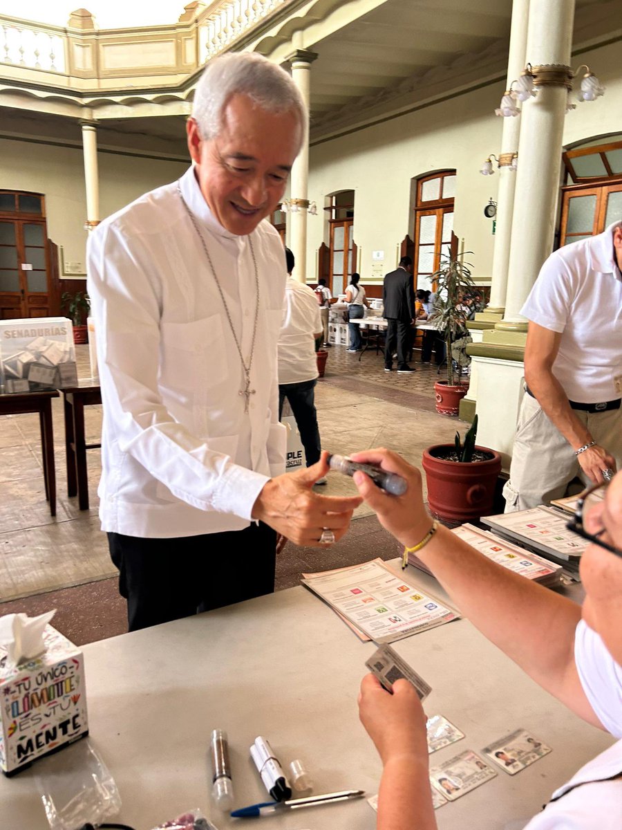 El 2 de junio  es para México: oramos, celebramos la eucaristía y votamos por  amor a México. Buenos cristianos y buenos ciudadanos .