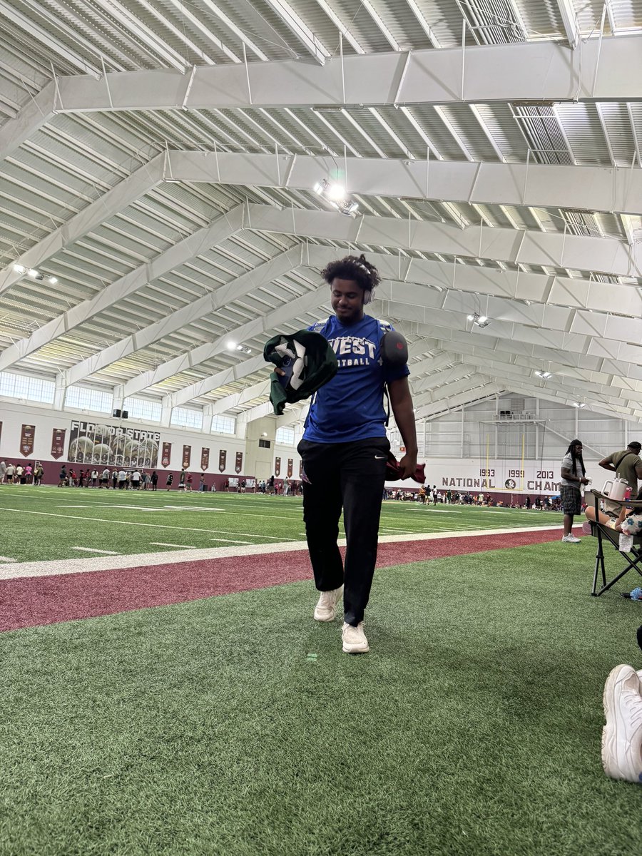 Tyree Vaughn (@tyreevaughn48) on Twitter photo 