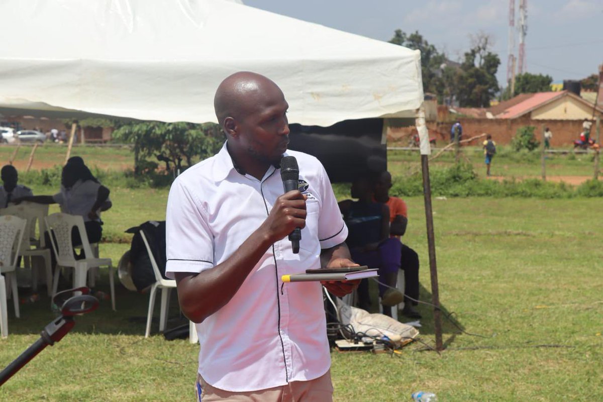 KeNHAKenya's tweet photo. 1/2 The Axle Load Highway Unit, along with the KeNHA Western Regional team, participated in the Bungoma Law Courts Open Day Forum at Posta Grounds, Bungoma. During the event, the Authority educated the public on axle load rules and regulations. https://t.co/SRGdMtUZBg