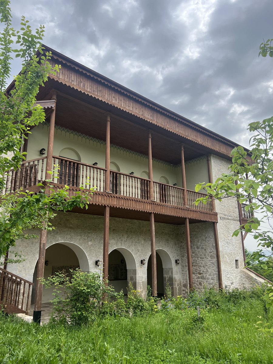 Şuşa, Təzə məhəllə. 

Mehmandarovların mülkü.