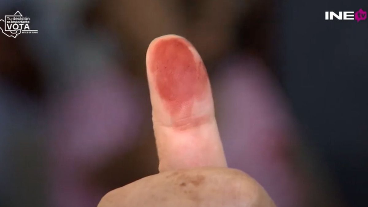 La Química Lau tweet media