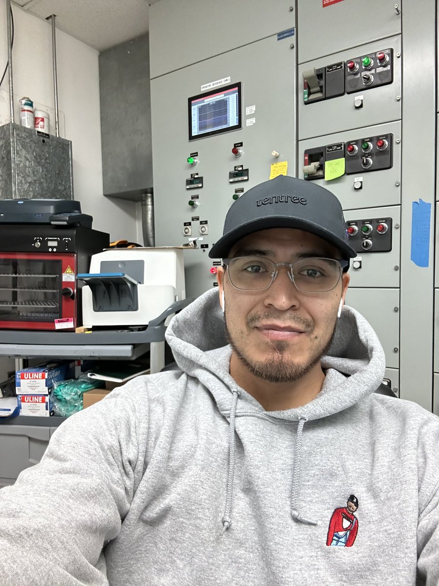 stml215's tweet photo. Sunday work. #selfie #selfiesunday #TMCCountdown #work #dailygrind #wtp #waterplant #operator #tentree #chance #4eyes #native #mentalhealth #youmatter #fyp #Apple #waterislife #turnyourtapsoff https://t.co/yttsaGVukJ
