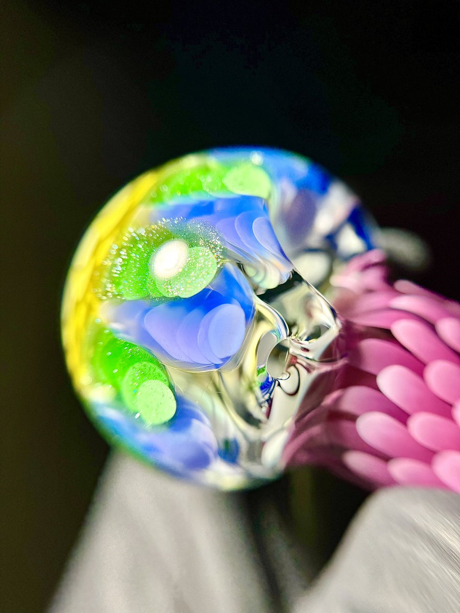 SapGlass's tweet photo. Unbreakable Rainbow Ripper 🌈 https://t.co/vC4ySIOI7c