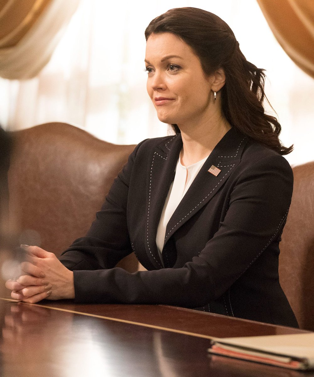 chrislaawrence's tweet photo. couldn’t even let her husband have an affair in peace without telling all of America on live television. https://t.co/bg2iXqIfY0