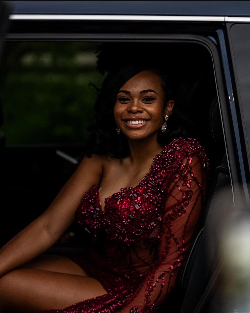 MyMyBuckets's tweet photo. Top two, not two💋 #prom 
-
-
- @BigHezzyMedia https://t.co/jG5qqhWCBH