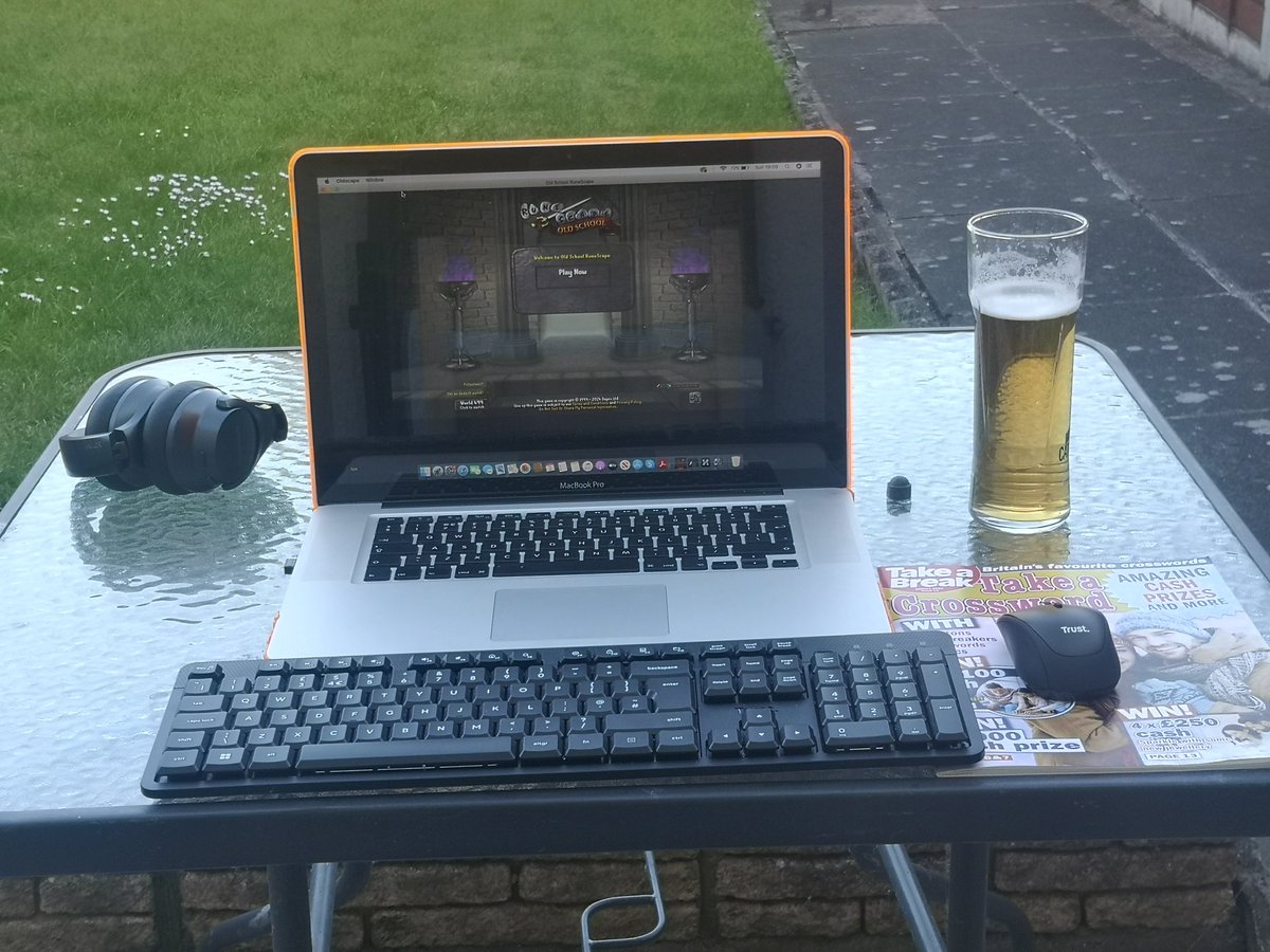 taking inspiration from <a href="/Syndicate/">Tom</a> ,
playing Old School Runescape , enjoying the weather and a beer (ignore the fact i don't have a mousemat, buying one this week) gotta make the most of it
