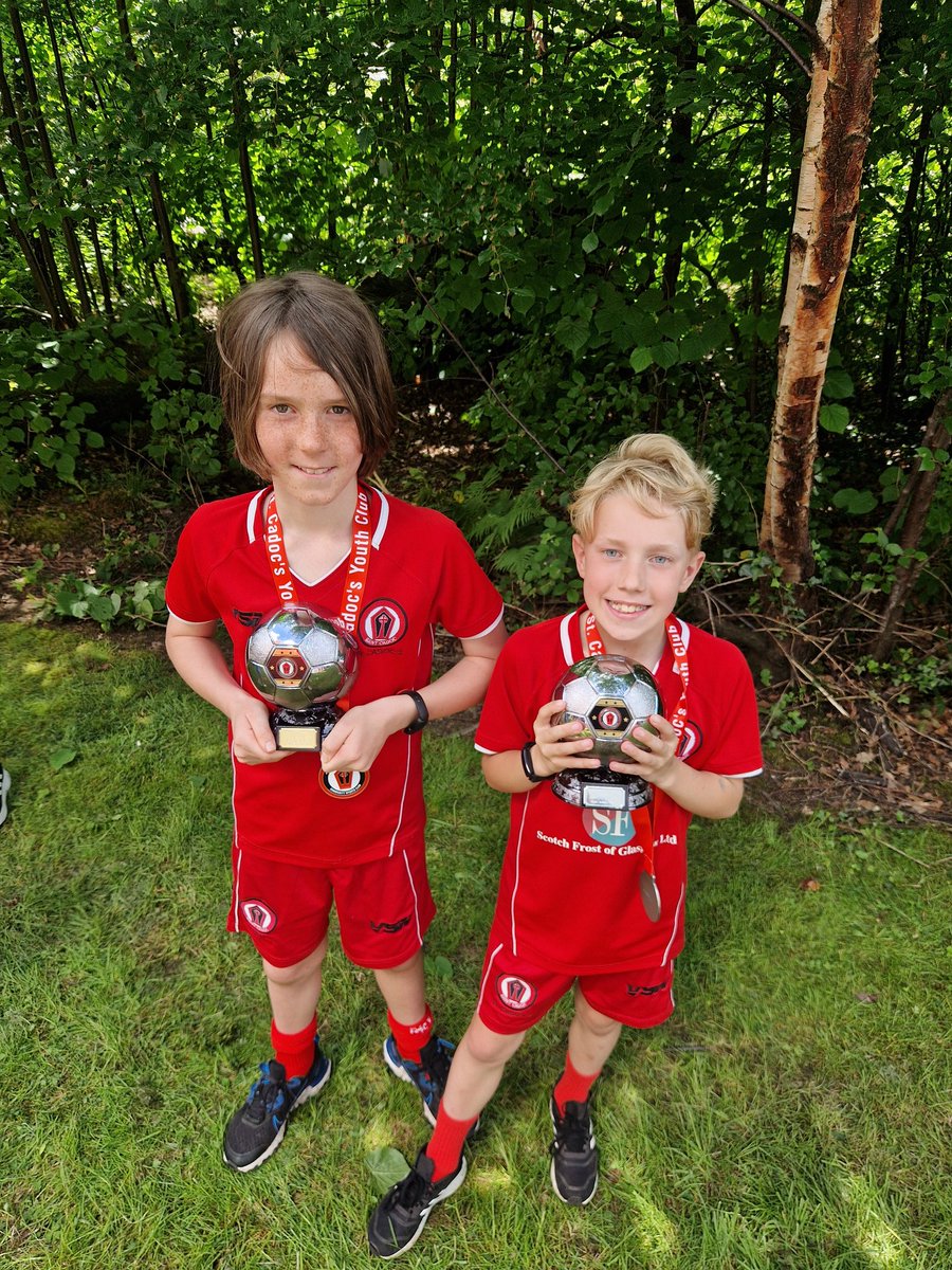 s_tarbert's tweet image. What a weekend for Andrew, winning Player of the year for his team @StCadocsYC then playing in a tournament with his school team @StFillansPS.
Football, football, football morning noon and night!