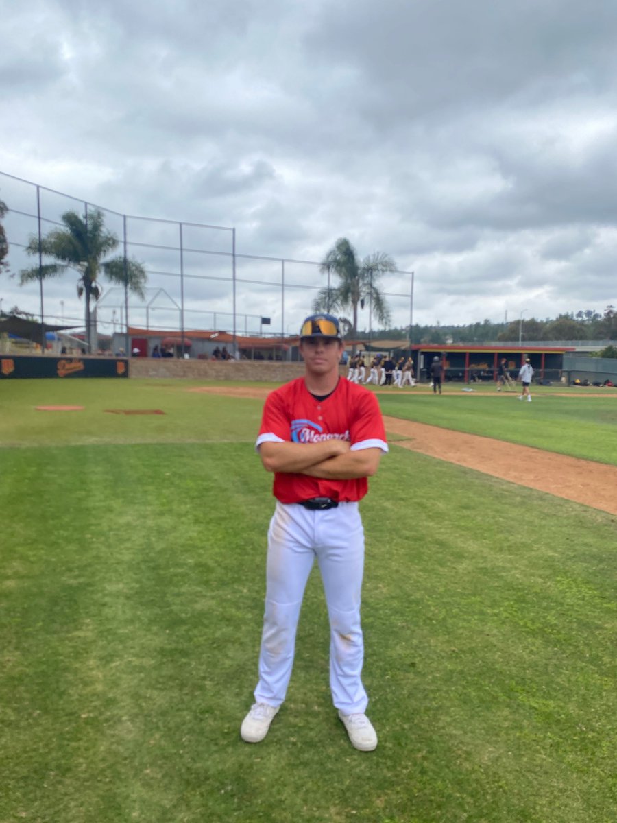 FiveToolCA's tweet photo. F: Monarchs South 8, BPA Gold 18U 8
PoG: Sam Connors 1-2, 2 RBI, BB https://t.co/vJngF4yns3