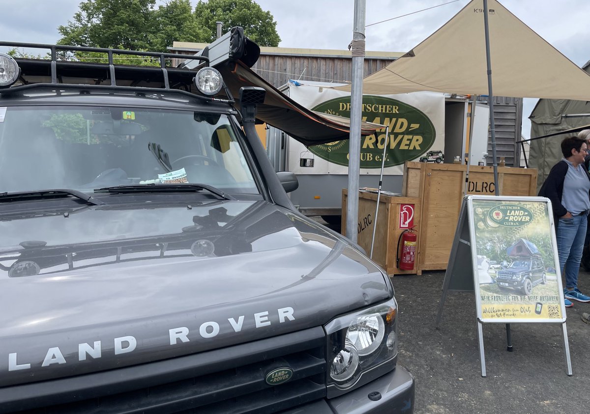 FTunnat's tweet photo. Offroad-Messe @abenteuerallrad in #Badkissingen. Deutscher Land Rover Club #dlrc #landrover #offroad #discovery #defender #allrad https://t.co/nSR5sGMmqE