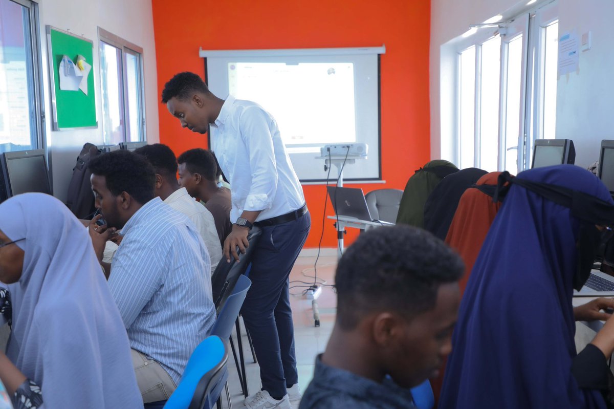 RiseAcademy21's tweet image. The first month of our coding course ended with hands-on exams and projects. 👩💻
#TheyCanCode
#NextDevelopers