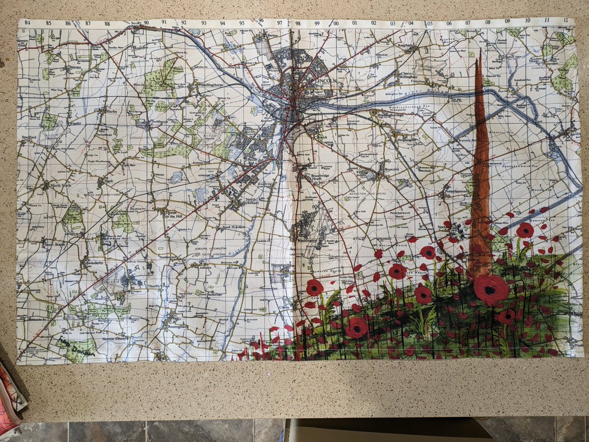 Commemorating #DDay80 this week, I have a selection of #GiftIdeas featuring the @IntBCC spire with #poppies painted on a 1963 #VintageMap Order directly or online at lincolnmaplady.co.uk #UKCraftersHour #LincsConnect #MHHSBD