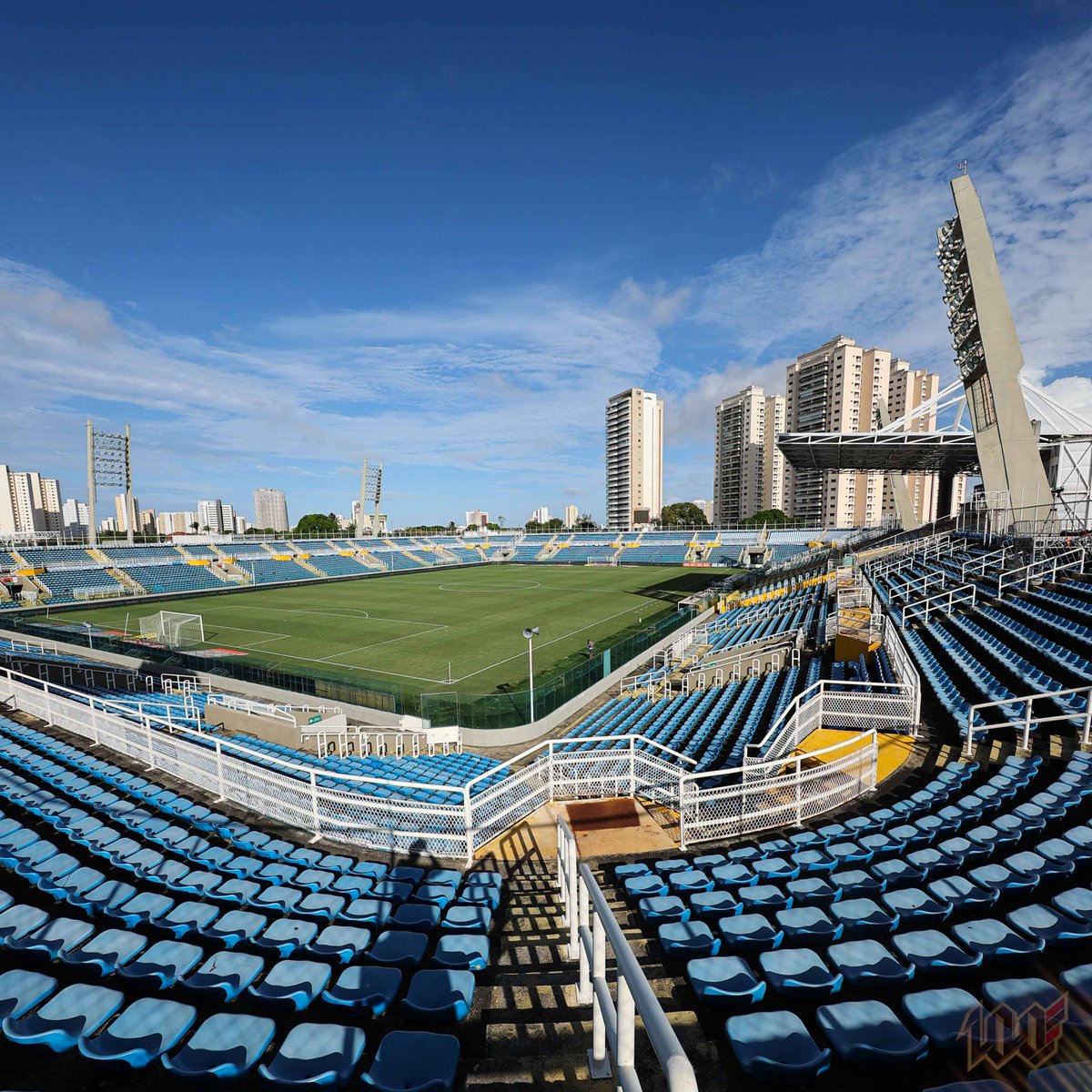AthleticoPR's tweet photo. 👀 Mais detalhes do palco de #FORxCAP. 

📸 José Tramontin/athletico.com.br 
#Athletico #Brasileirão https://t.co/PY6grm7riJ