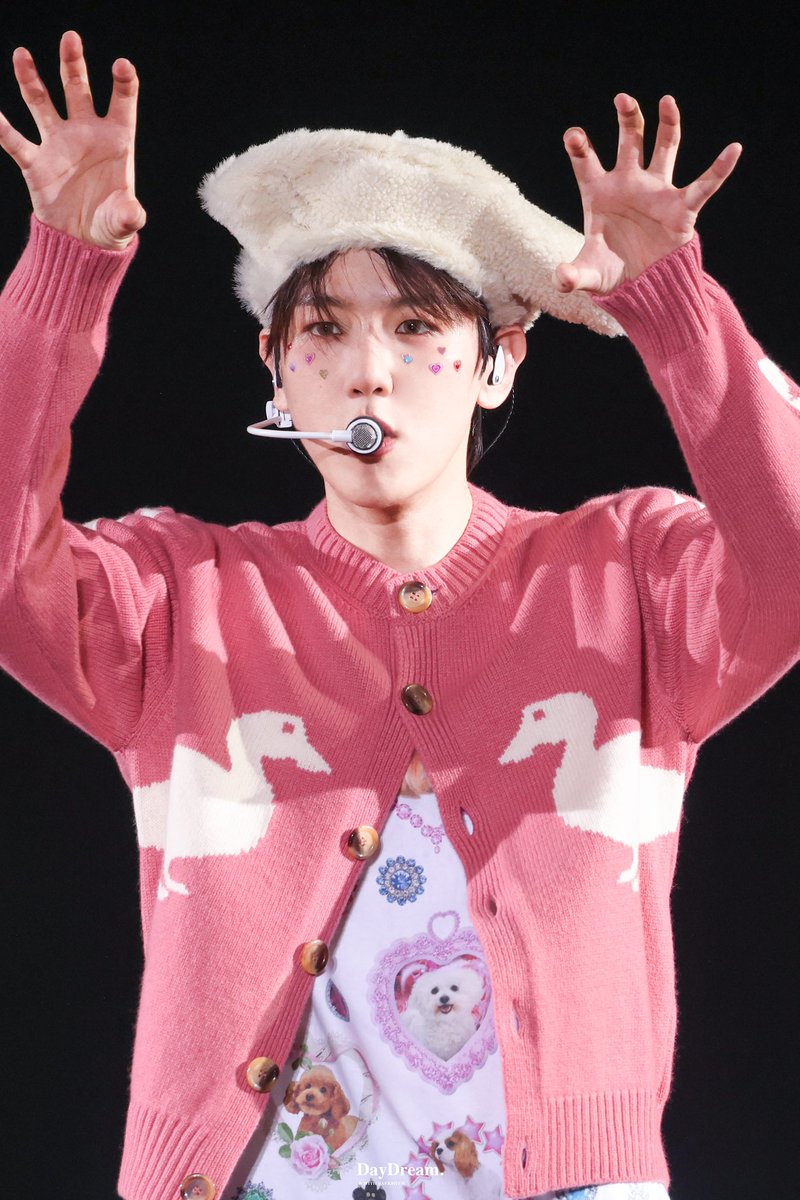 Daydream506B's tweet photo. 240602
#BAEKHYUN
#백현 #변백현 #边伯贤 
@B_hundred_Hyun
@INB100_official https://t.co/CJ69we3bAb