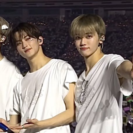 minyeolny's tweet photo. น่ารักแบบ หนูครับ หนูขา เบบี๋ ที่รัก เธอค้าบมากกกกกกกกกกกก    #markmin https://t.co/fWOitAoetm