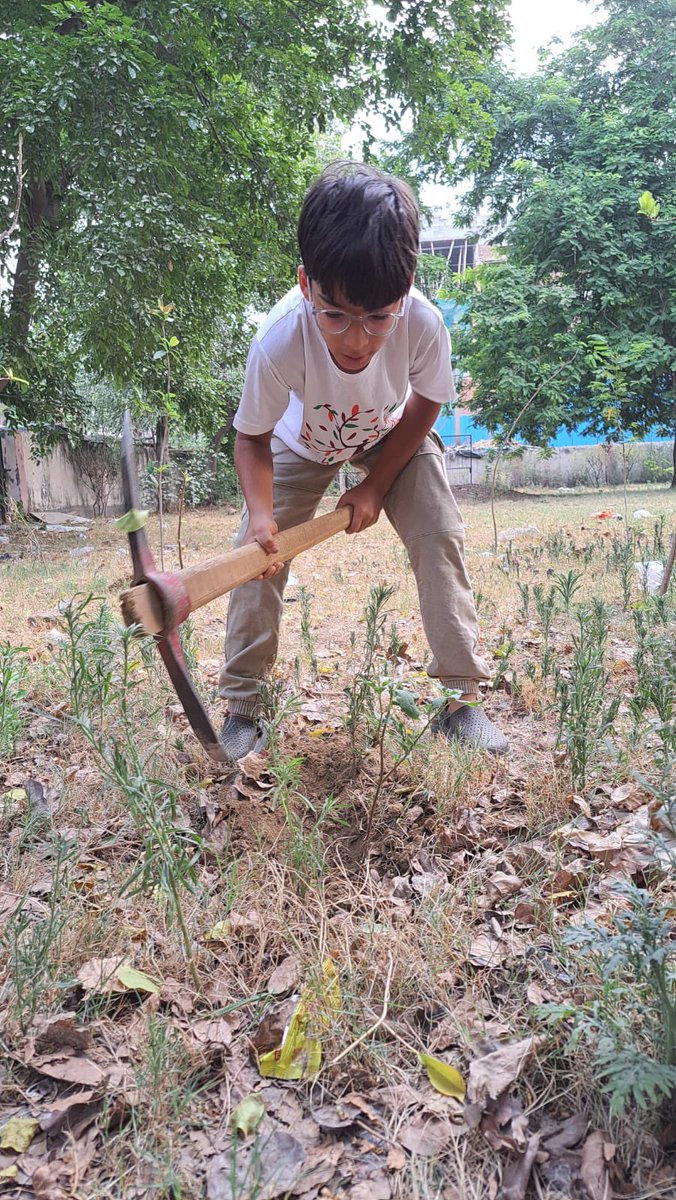 KeianTuli_'s tweet photo. The world’s changed by your example, not your opinion. 

@_WeRiseTogether planted 8 trees to set an example for a cleaner earth today

#Sunday4SecuredFuture #climateaction @TEDTalks @reza_taslim1 @AaravSeth_ @ClimateHuman @climatemessages @JanineClimate @UNICEFIndia @UNICEF https://t.co/VcwTtAQhdk
