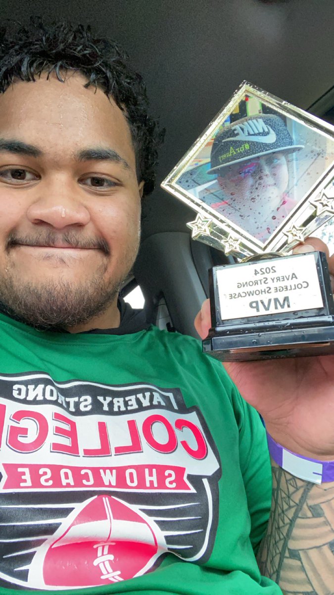 saumamao_t's tweet photo. Had a great day today, thank you @AveryShowcases for having me compete! MVP

@BigSamAdams95 @CoachPatu @Coach_TuiAvaava @BrandonHuffman @CoachSwei @Murdock_02 @TFordFSP https://t.co/lmK1O4Sxfe