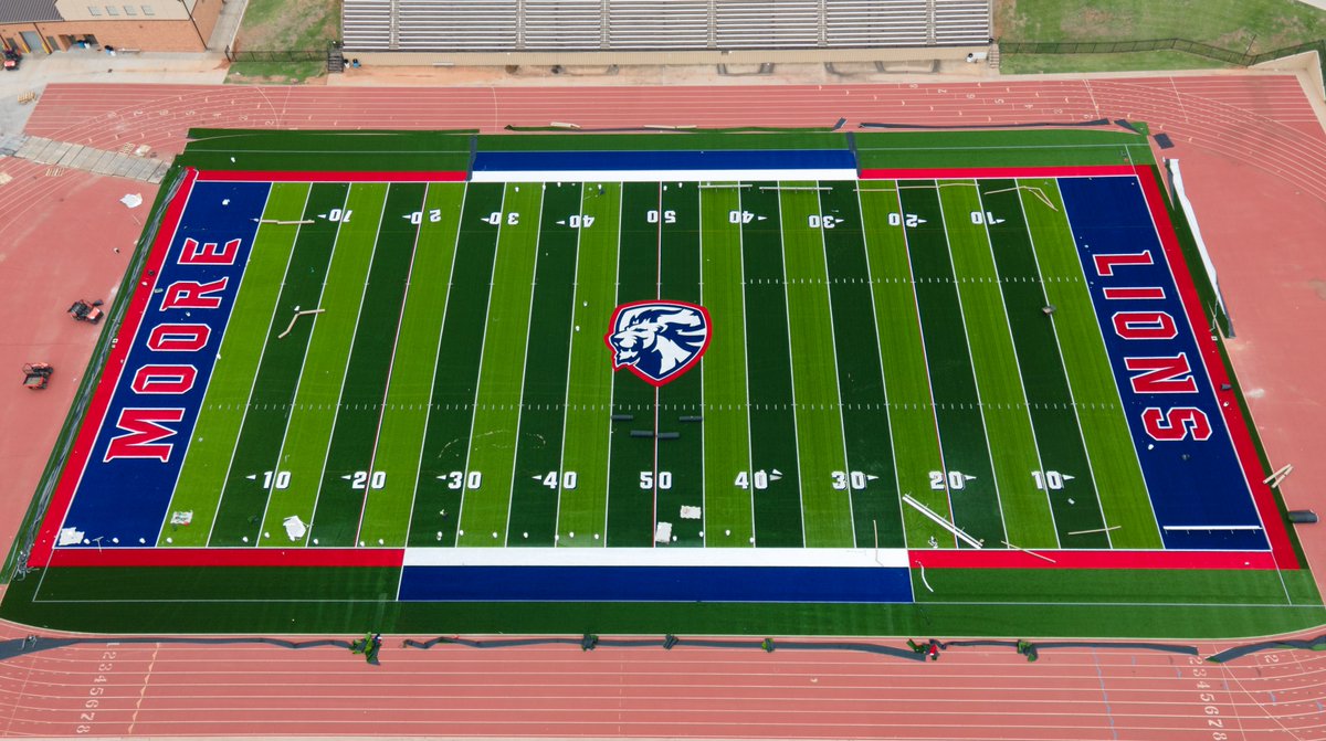 <a href="/MooreHS1/">MooreHS</a>'s new stadium turf is looking good! 

Click here for a 360° view:
momento360.com/e/u/d80a08e27d…