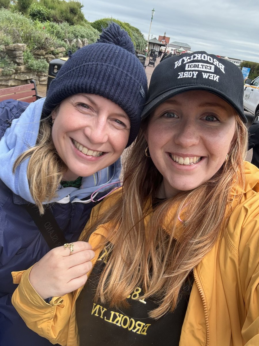 MissBatchelor tweet media