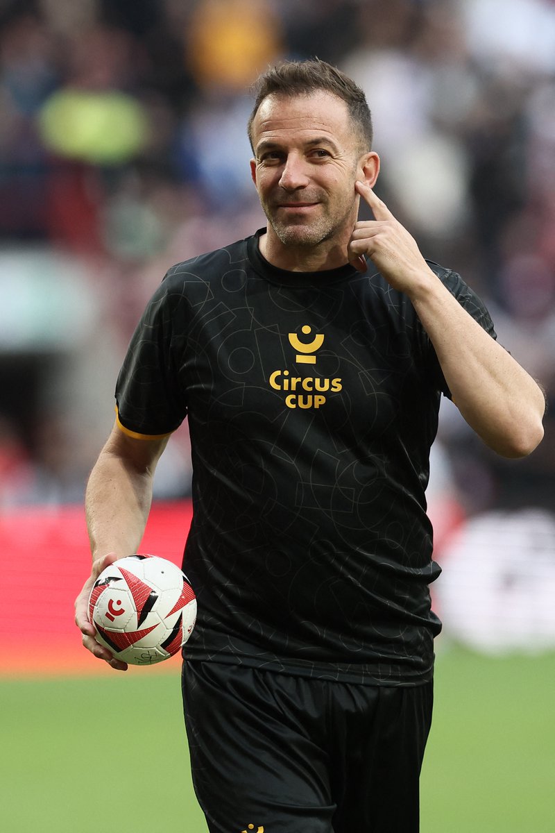 ilbianconerocom's tweet image. #DelPiero 🆚 #Davids 

📍 #CircusCup