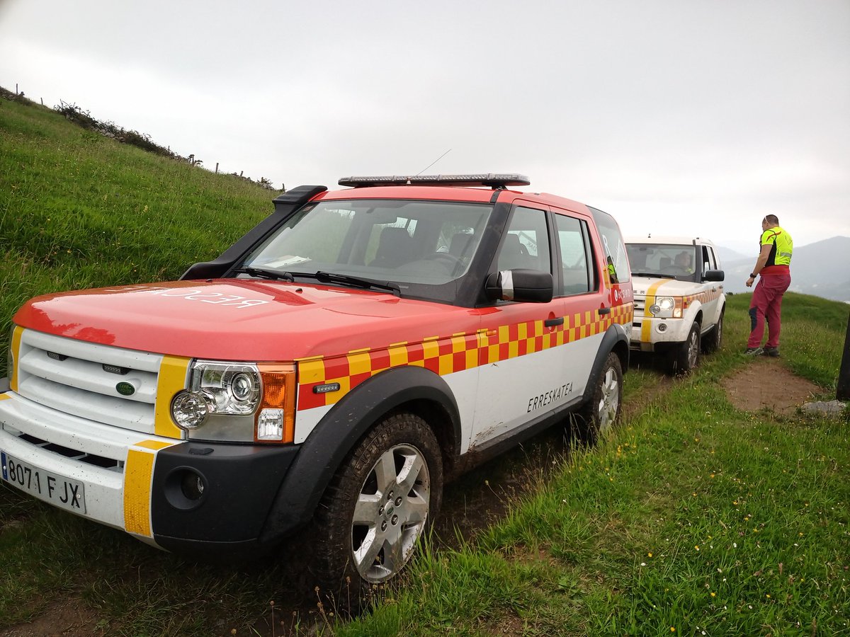 Esta tarde hemos estado en la zona de #Tolosa revisando diferentes pistas y montes de cara a un próximo evento al que daremos cobertura sanitaria y de rescate.
#RiskEmergentziak #Erreskatea #Rescate
