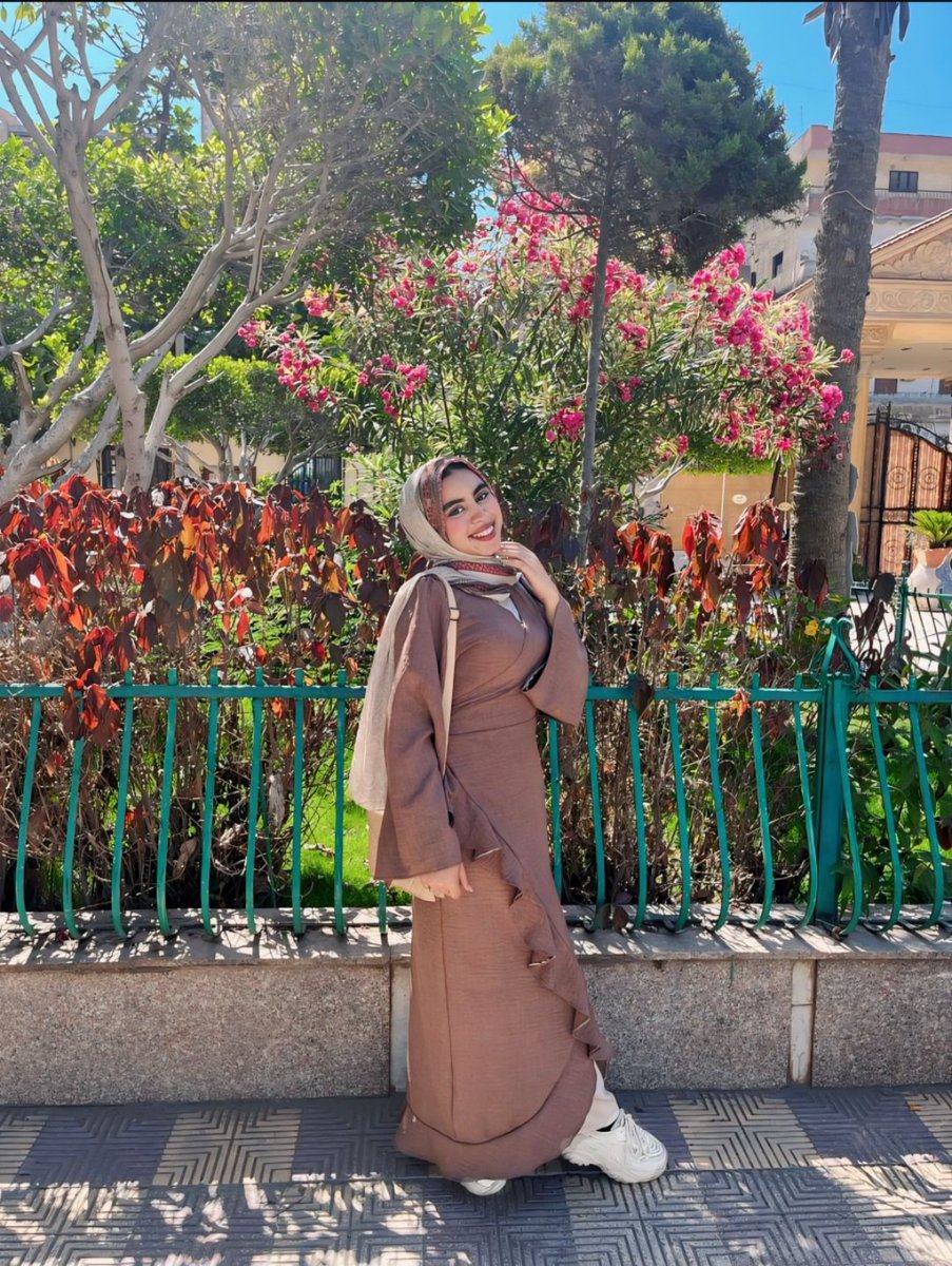 mennamakram7's tweet photo. انا اللي عاملة الاوتفيت يا ولاد 🙈🎀 https://t.co/5798ri2PPo