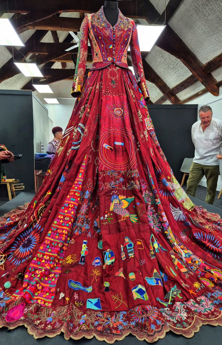 A huge privilege to be invited to the opening of The Red Dress exhibition <a href="/ACEartsSomerset/">ACEarts</a> &amp; to meet the artist who conceived it, Kirstie Macleod. Worked on by 380 embroiderers in 51 countries over 14 years, the dress is one of the most beautiful artworks I've ever seen.