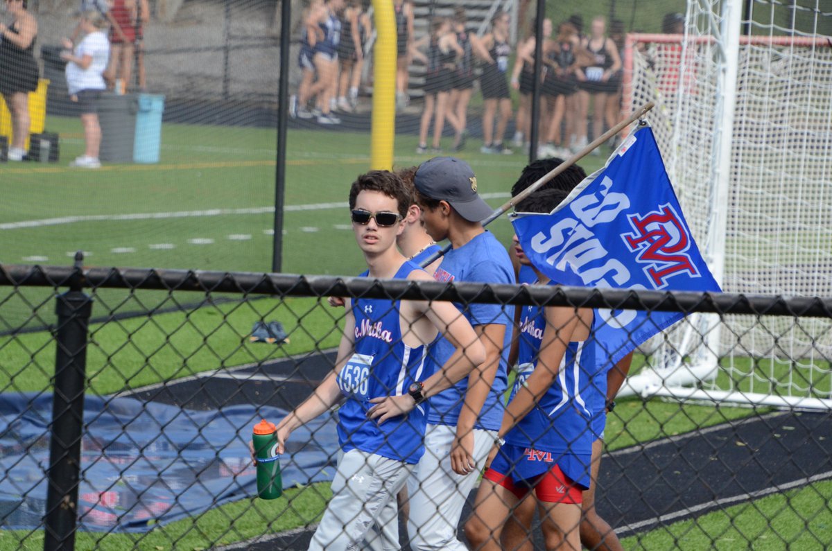 DM Cross Country tweet media